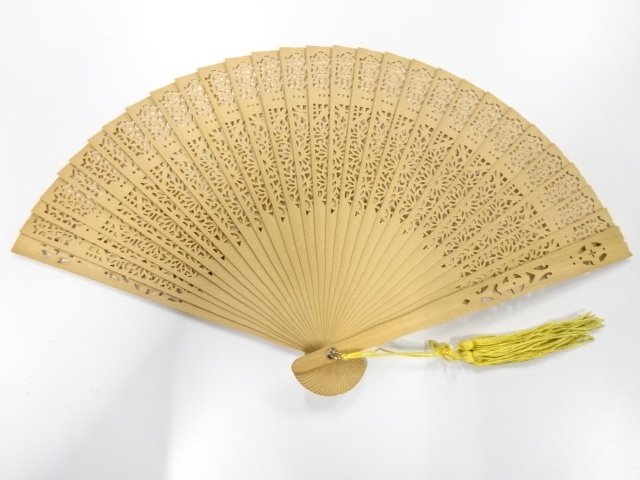 JAPANESE KIMONO / ANTIQUE SANDALWOOD FAN
